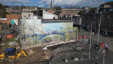 Striking new mural celebrates Lochee’s rich history