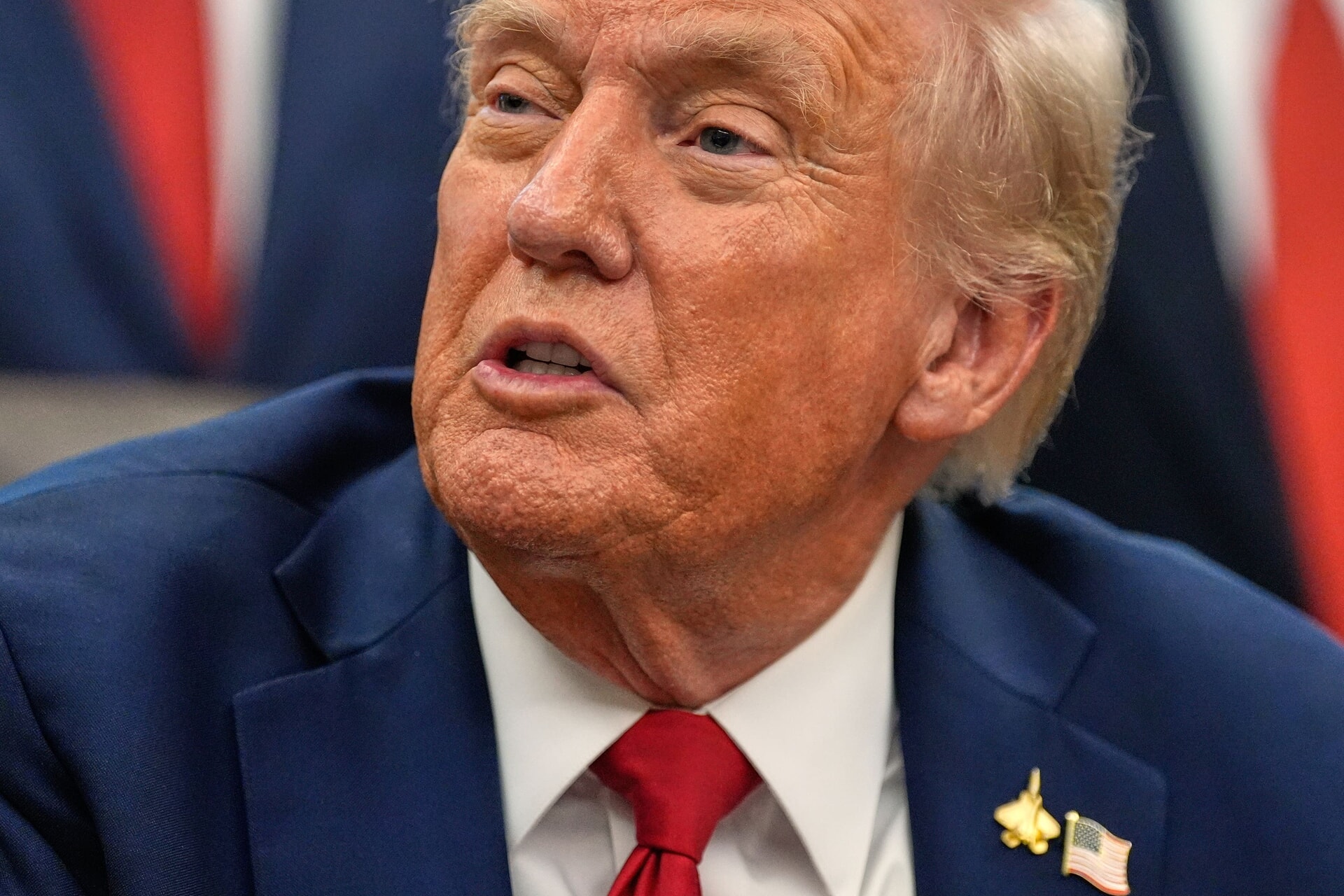 President Donald Trump has set a deadline for his peace plan to be accepted.