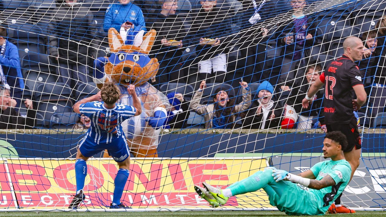 David Watson and Marcus Dackers on target as Kilmarnock ease past St Mirren in 2-0 William Hill Premiership win