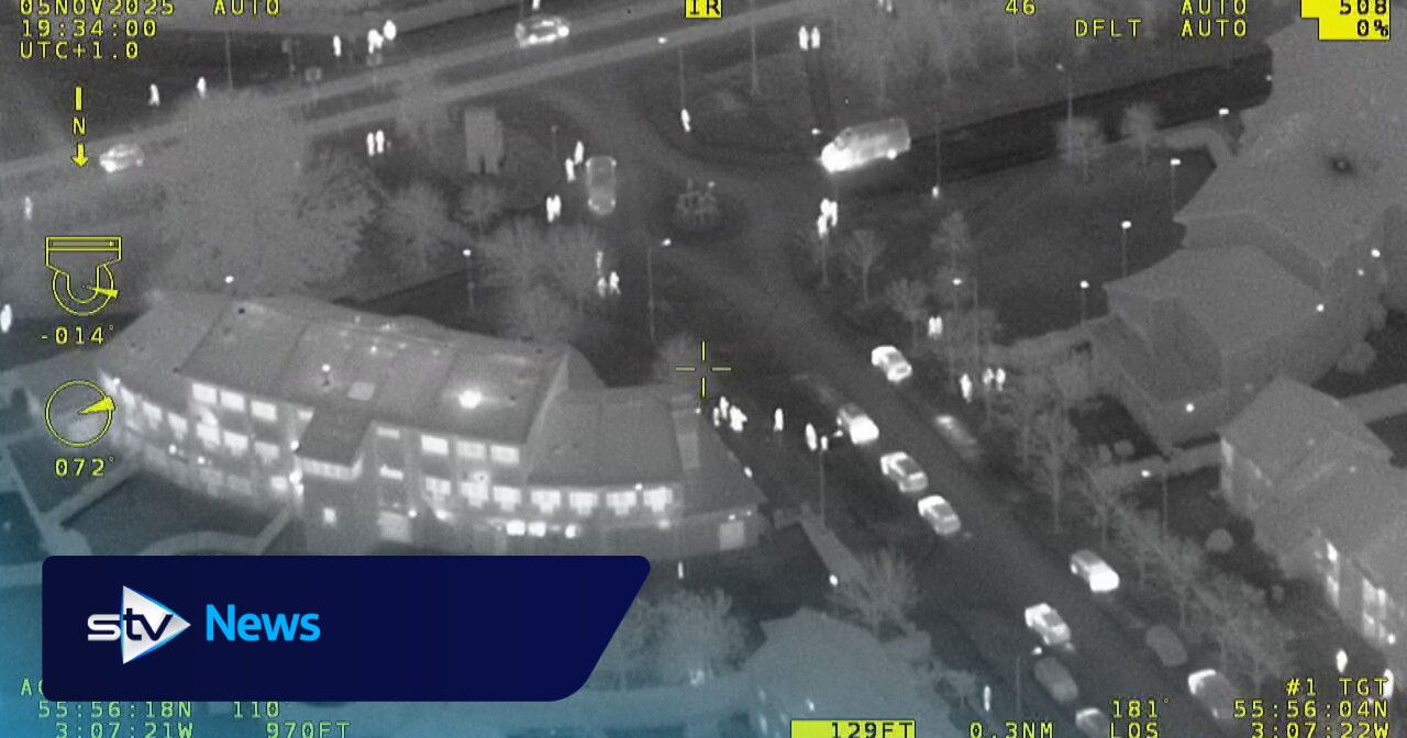 Edinburgh Sighthill Bonfire Night disorder image