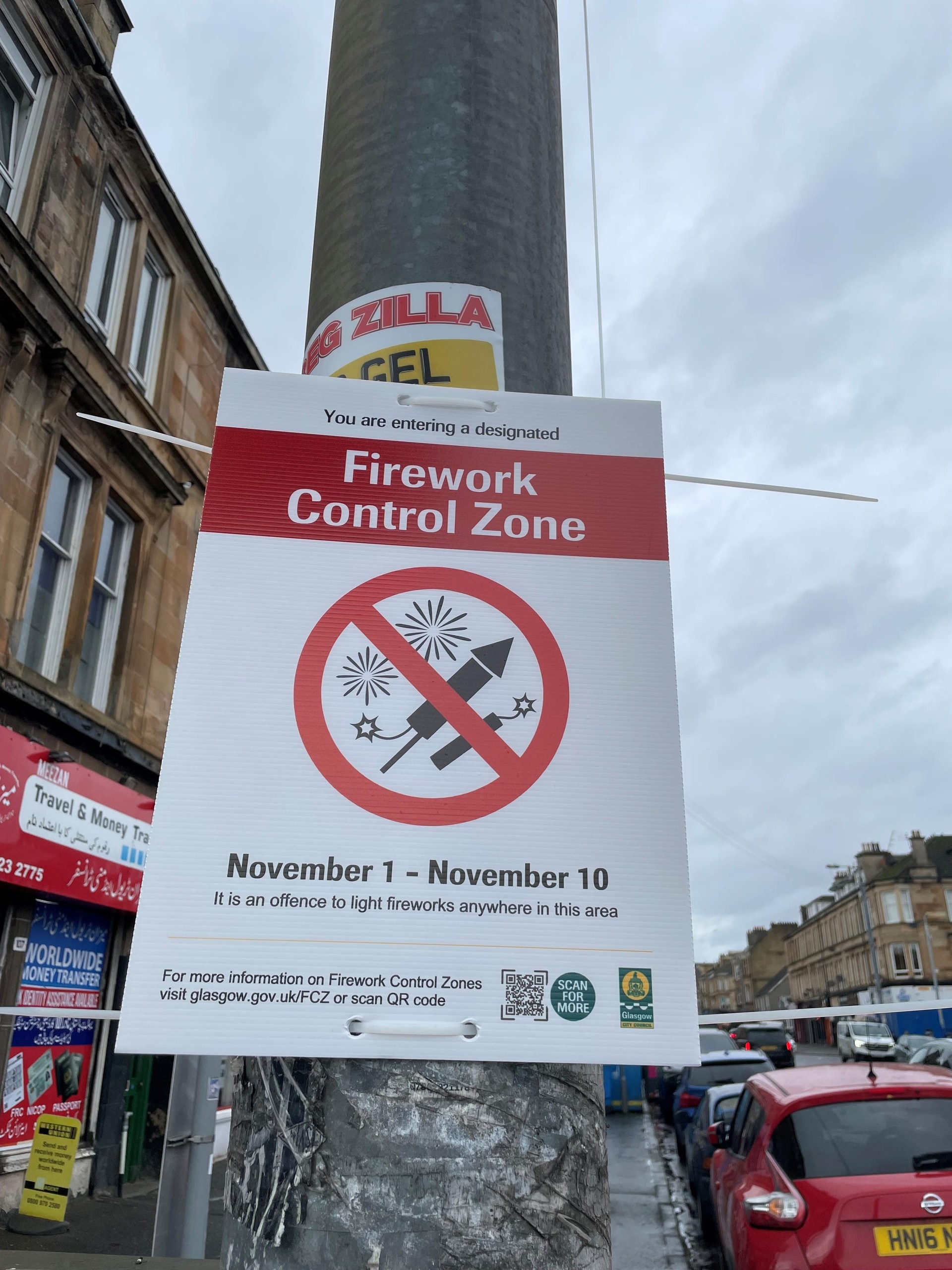 Signs have been put up around the Pollokshields area warning it is an offence to use fireworks (PA).