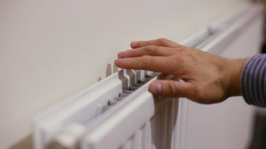 Scottish families urged to seek help from energy efficiency scheme