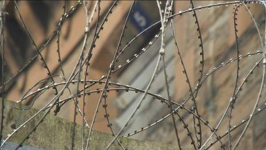 Almost 1,000 prisoners to be set free under early release scheme