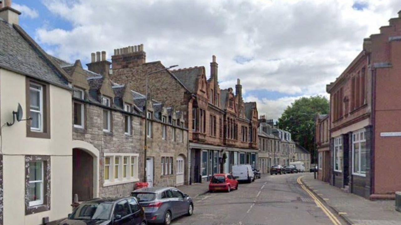 Pub handed warning after ‘underage drinker threw pint glass and man attacked with pool cue’