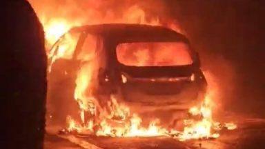 Two early morning car fires which broke out in Kirkcaldy treated as linked by police