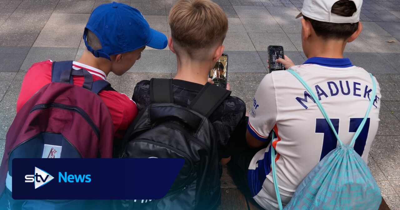 Social media ban for children under 16 begins in Australia