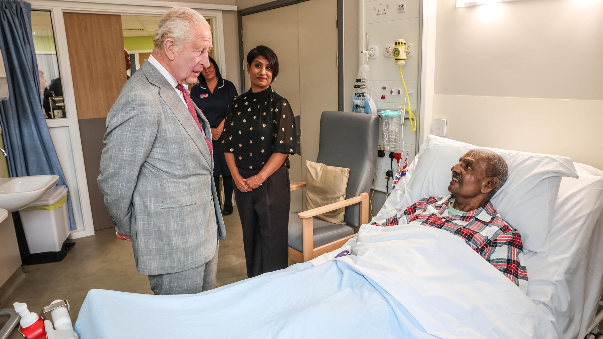 Charles talked to prostate cancer patient Matthew Shinda during a visit to officially open the Midland Metropolitan University Hospital in Birmingham.