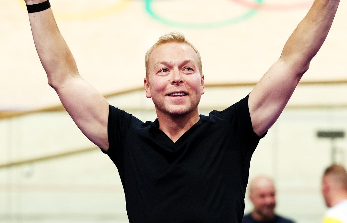 Sir Chris Hoy breaks leg in ‘worst crash’ he has ever had