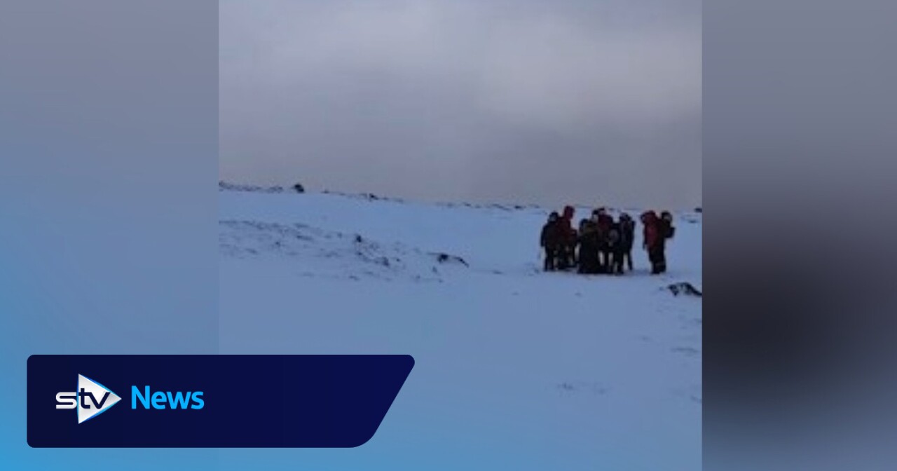Zwei Bergsteiger nach Schneewechtenabbruch in den Highlands gerettet