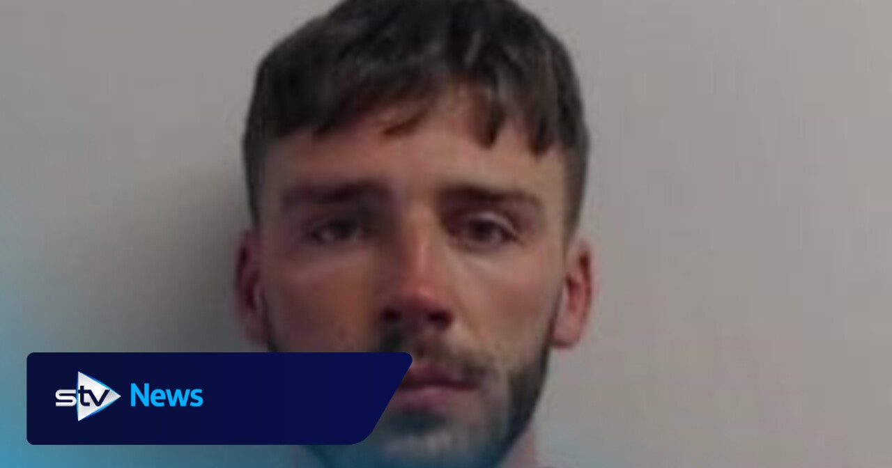 Clydebank man jailed after attempting to sell firearms and drugs ...