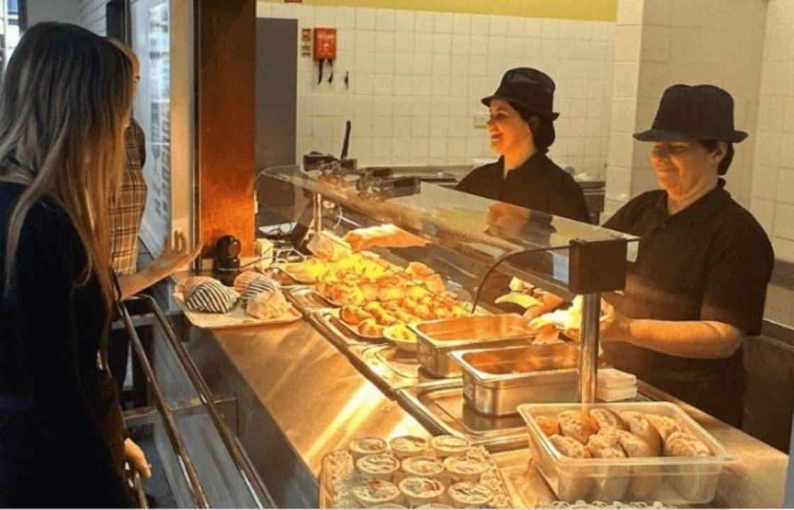 Free breakfasts offered to North Ayrshire secondary pupils to ease pressure on families