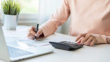 Retirement ‘cliff edge’ warning as figures indicate income levels needed