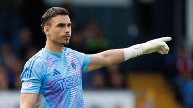 Kilmarnock sign goalkeeper Kelle Roos on loan from Notts County