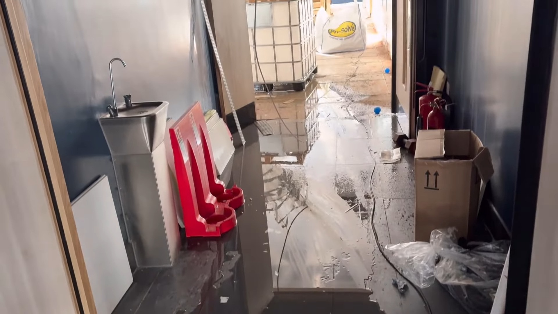 Helensburgh Leisure Centre will not reopen by the end of March as initially hoped.