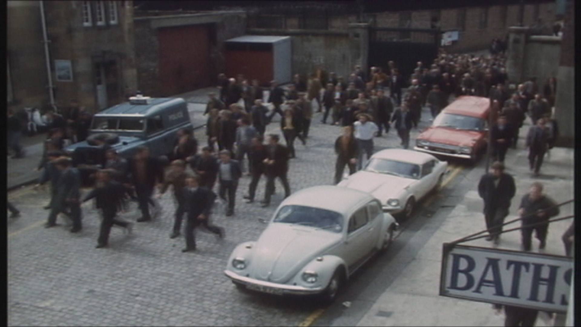 Workers leaving the John Brown shipyard in Clydebank