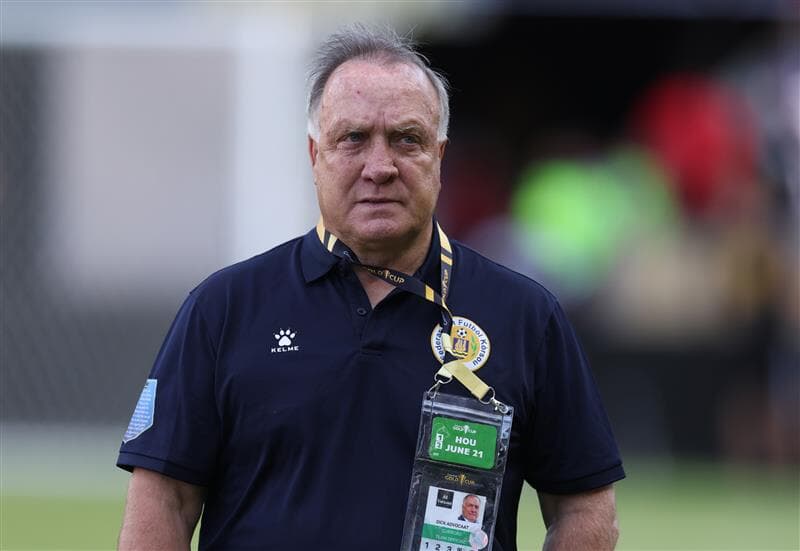 Former Rangers boss Dick Advocaat steps down from Curacao ahead of World Cup due to daughter’s health