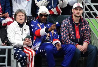 Olympic curlers ‘starstruck’ after selfie with rapper Snoop Dog