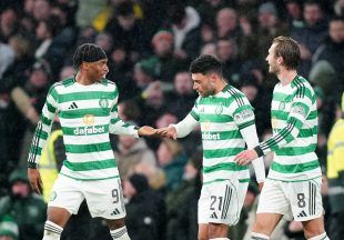 Alex Oxlade-Chamberlain nets late debut winner as Celtic beat lowly Livingston