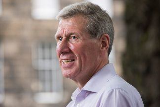 Alba members call on leader to resign if he will not take party into election