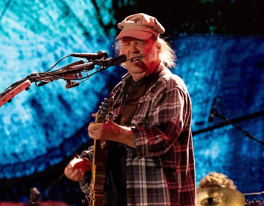 Neil Young cancels Glasgow show after announcing break from touring