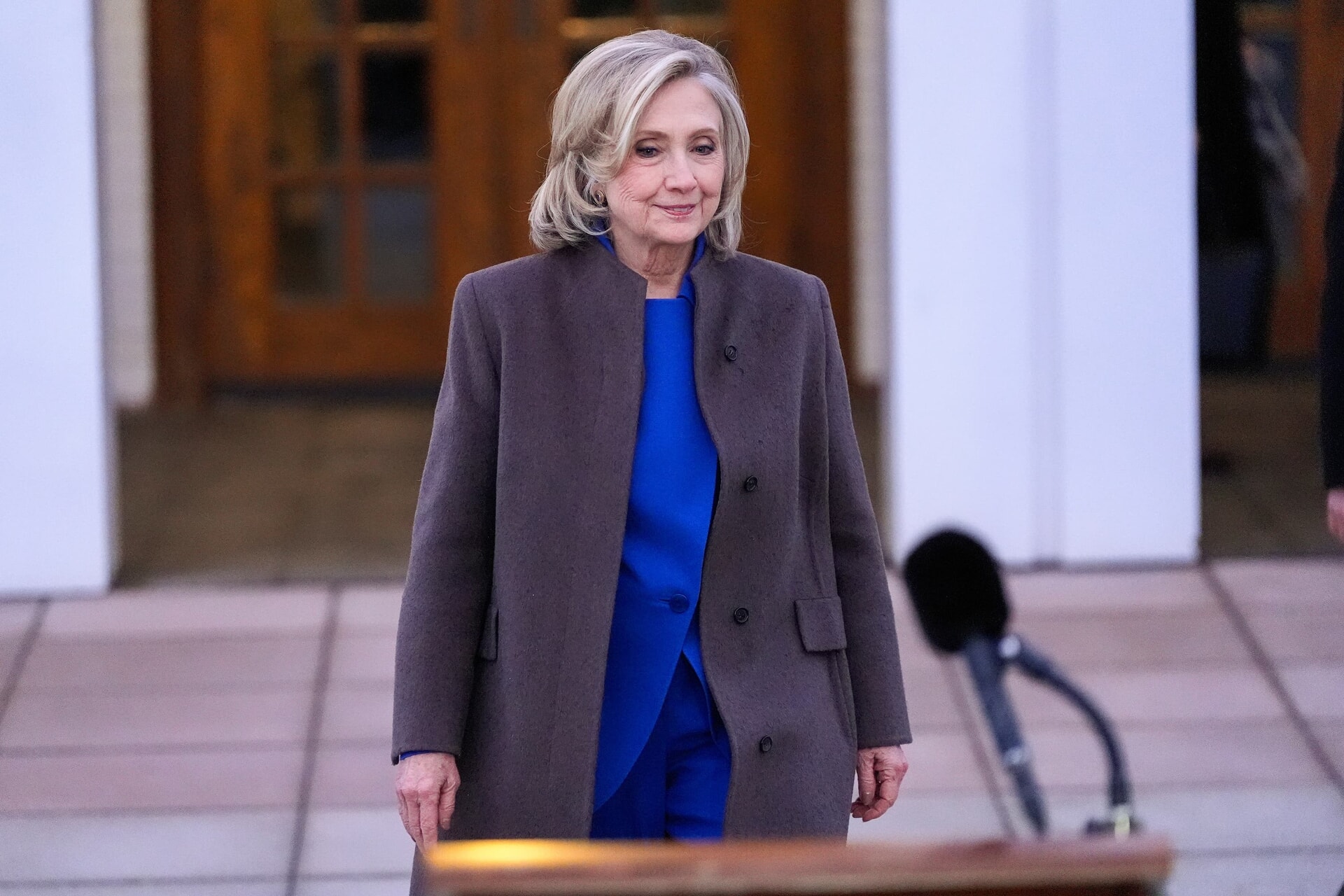 Hillary Clinton had no ties with Jeffrey Epstein.