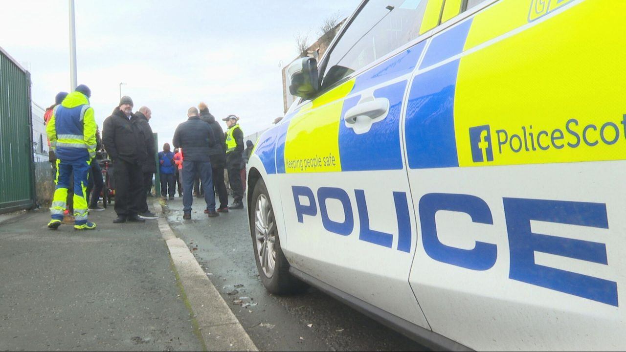 Protestors block attempted eviction of illegal Edinburgh traveller site