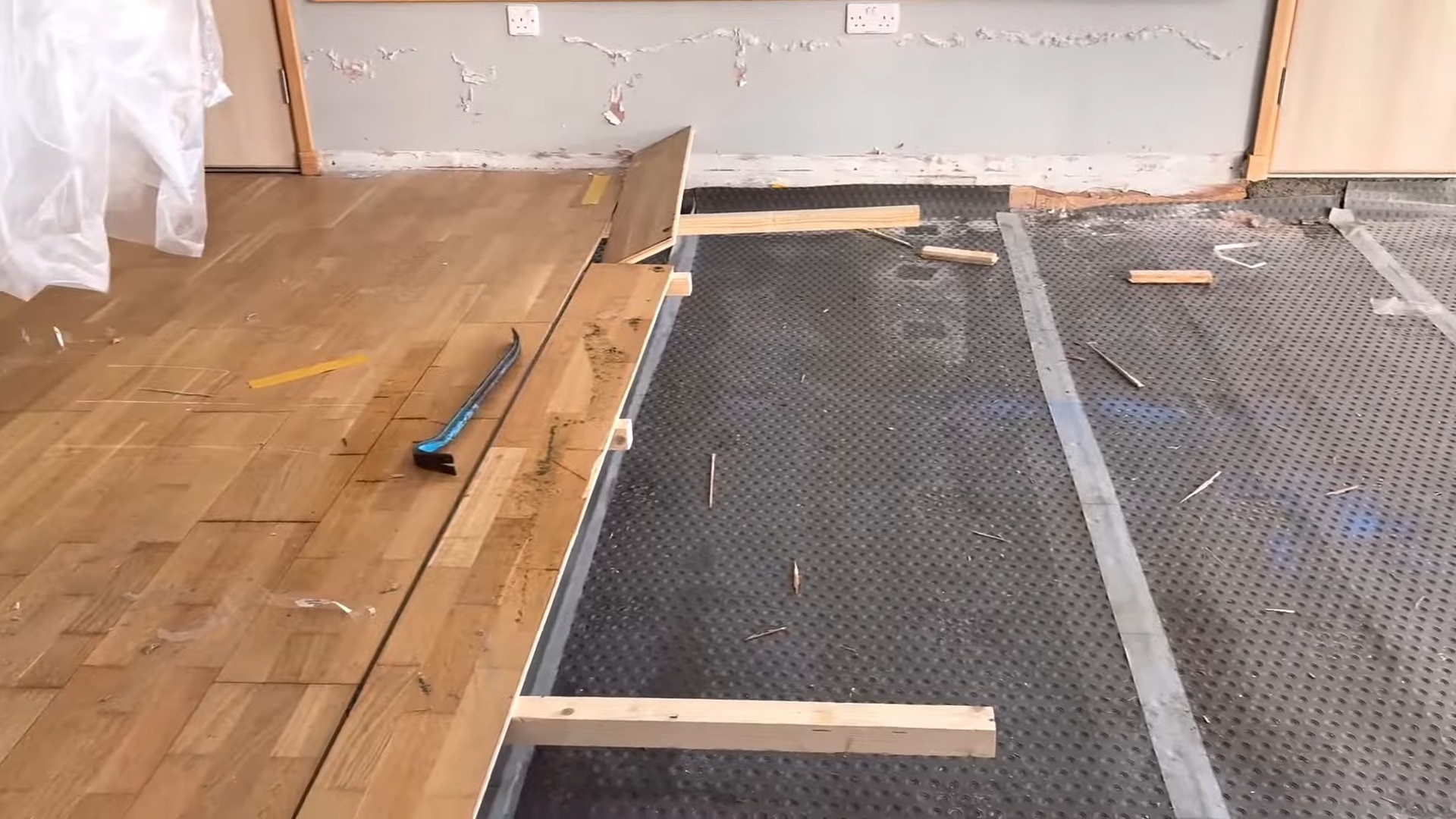 Helensburgh Leisure Centre: Flooring and plasterboard has been removed.