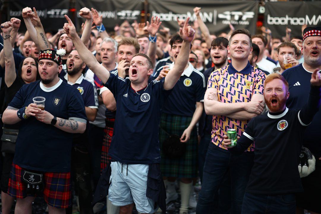 Edinburgh pubs allowed to open late for World Cup games