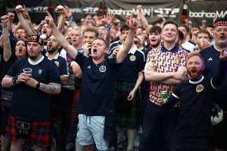 Edinburgh pubs allowed to open late for World Cup games
