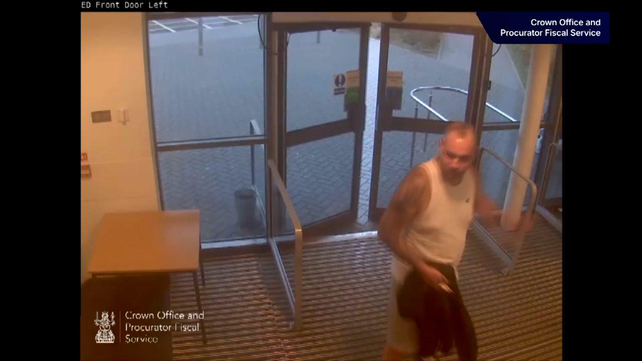 Man who attacked a nurse and security guard jailed