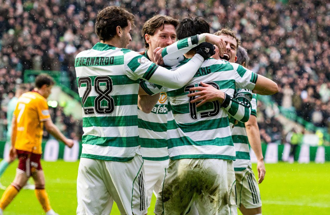 Celtic keep the pressure on Hearts