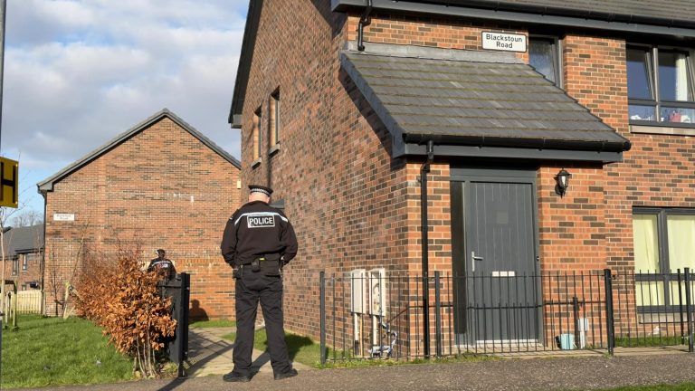 Man charged after armed police respond to 'stabbing' near schools | STV ...