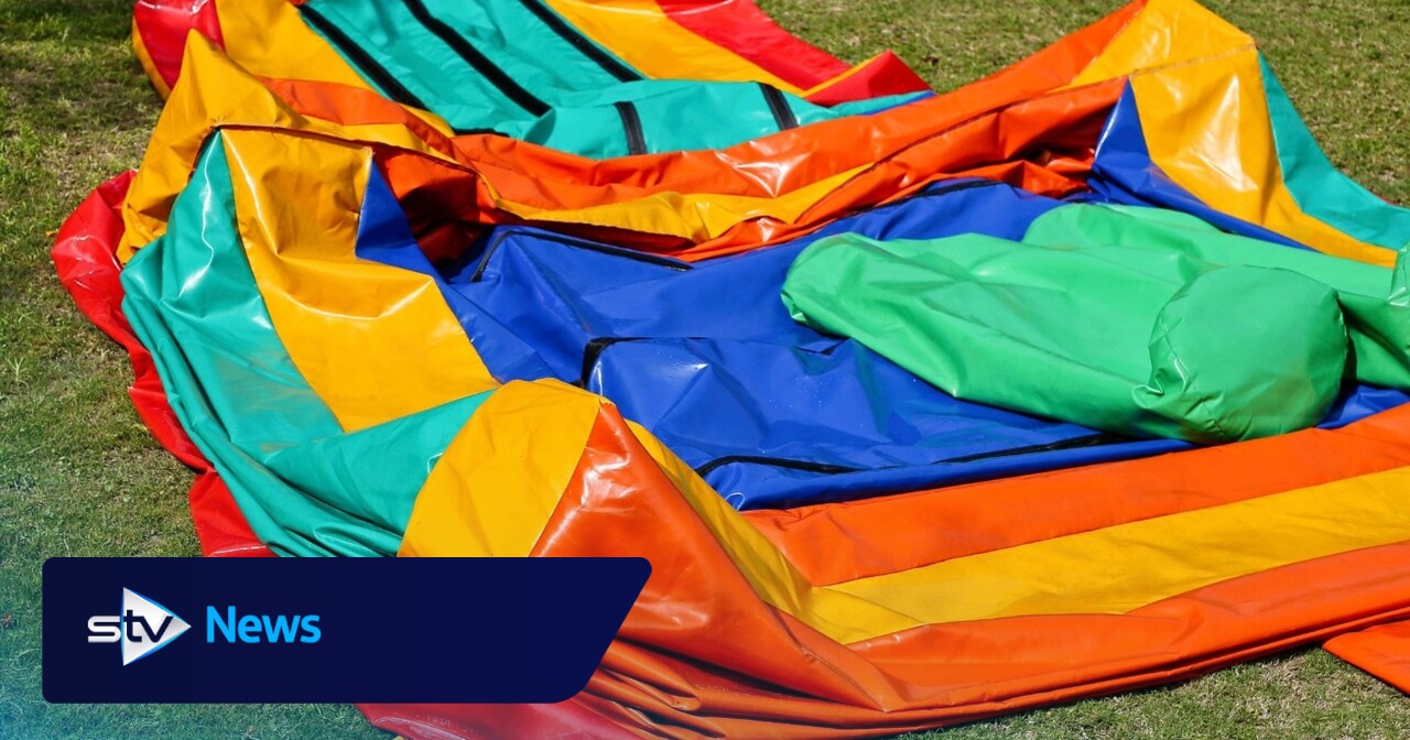 School cancels bouncy castle event after backlash from parents 