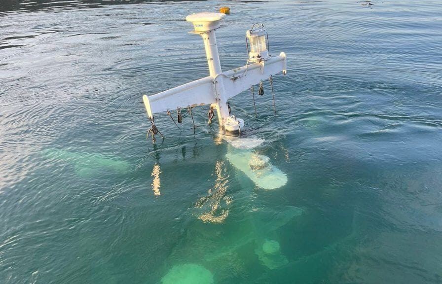 Workboat ‘leaking oil’ into Oban harbour after sinking off coast