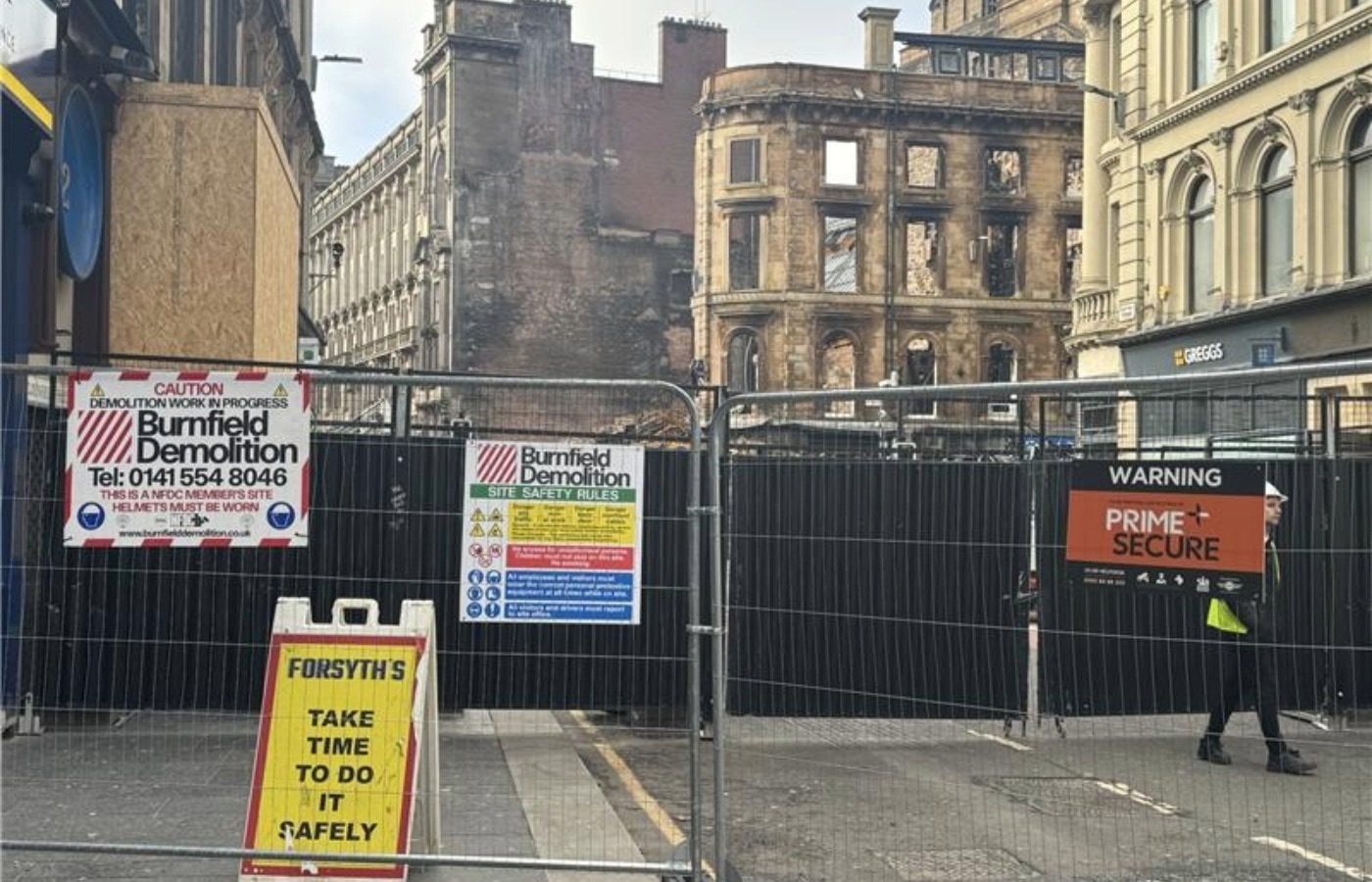 Demolition of Union Street facade begins