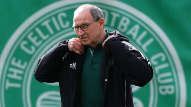 Martin O’Neill says Celtic dug out win against St Mirren while not playing well