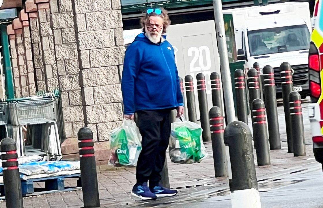 Gladiator star Russell Crowe spotted doing big shop at Highland supermarket