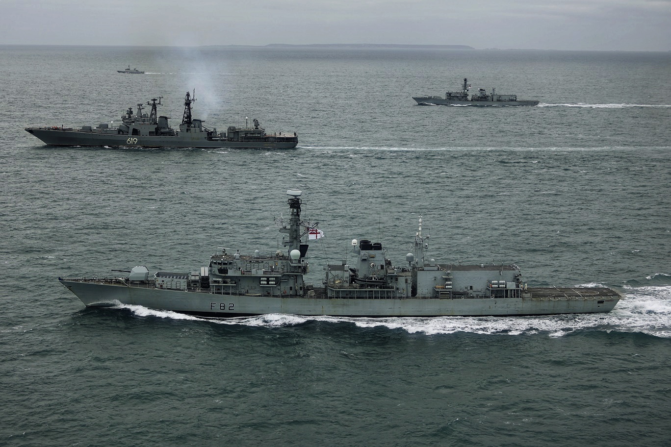 HMS Somerset nearest and HMS St Albans tracks RFN Severomorsk