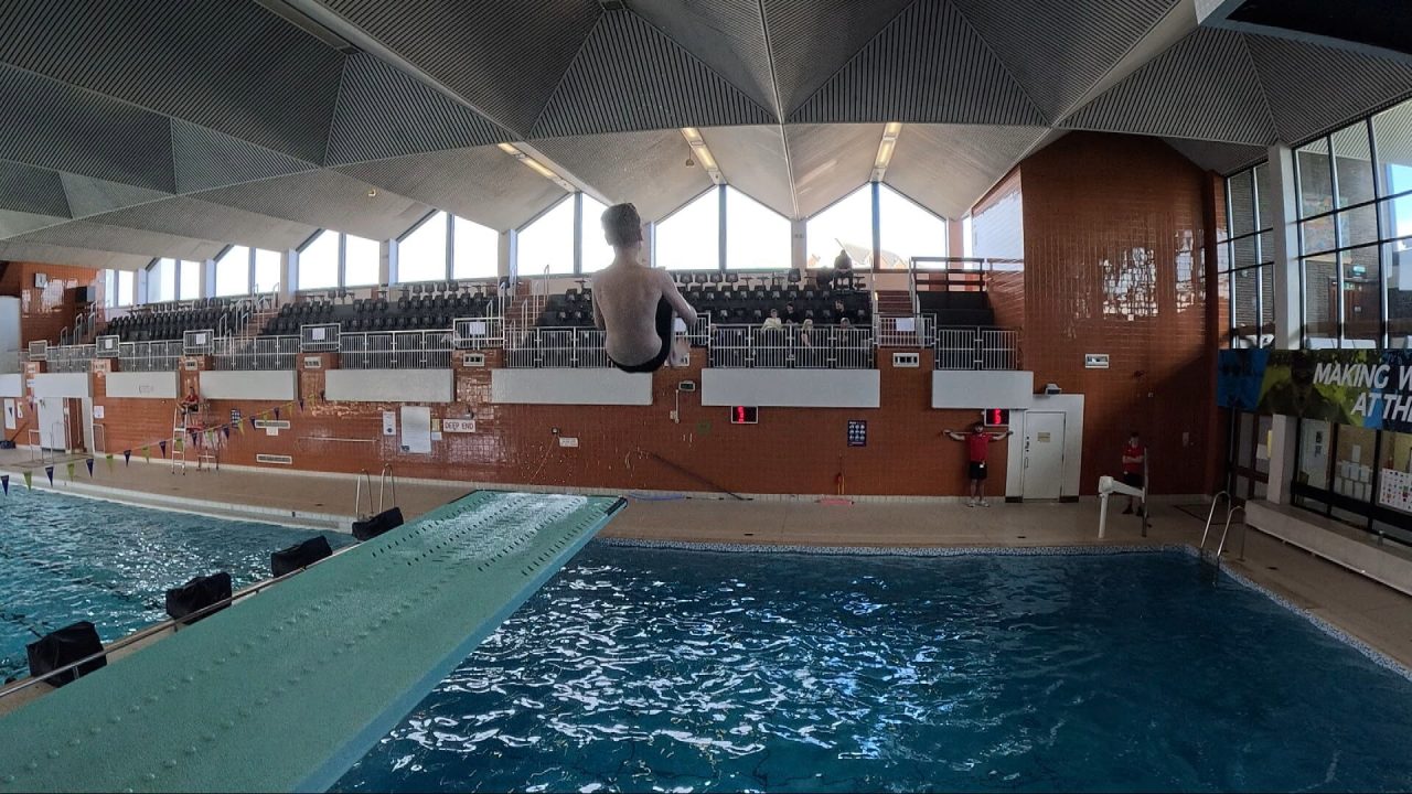 Diving club ‘incredibly disappointed’ as bid to reinstate pool rejected by councillors