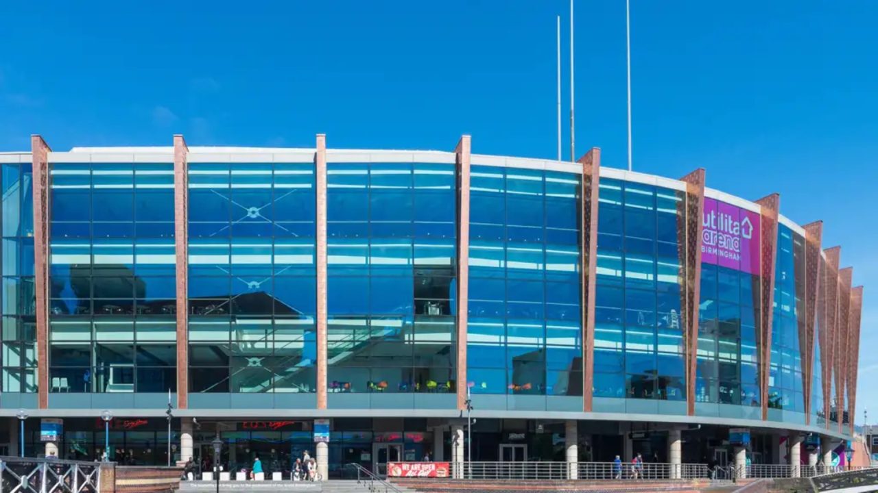 Peter Kay show bomb hoax suspect ordered to leave courtroom after dock outbursts