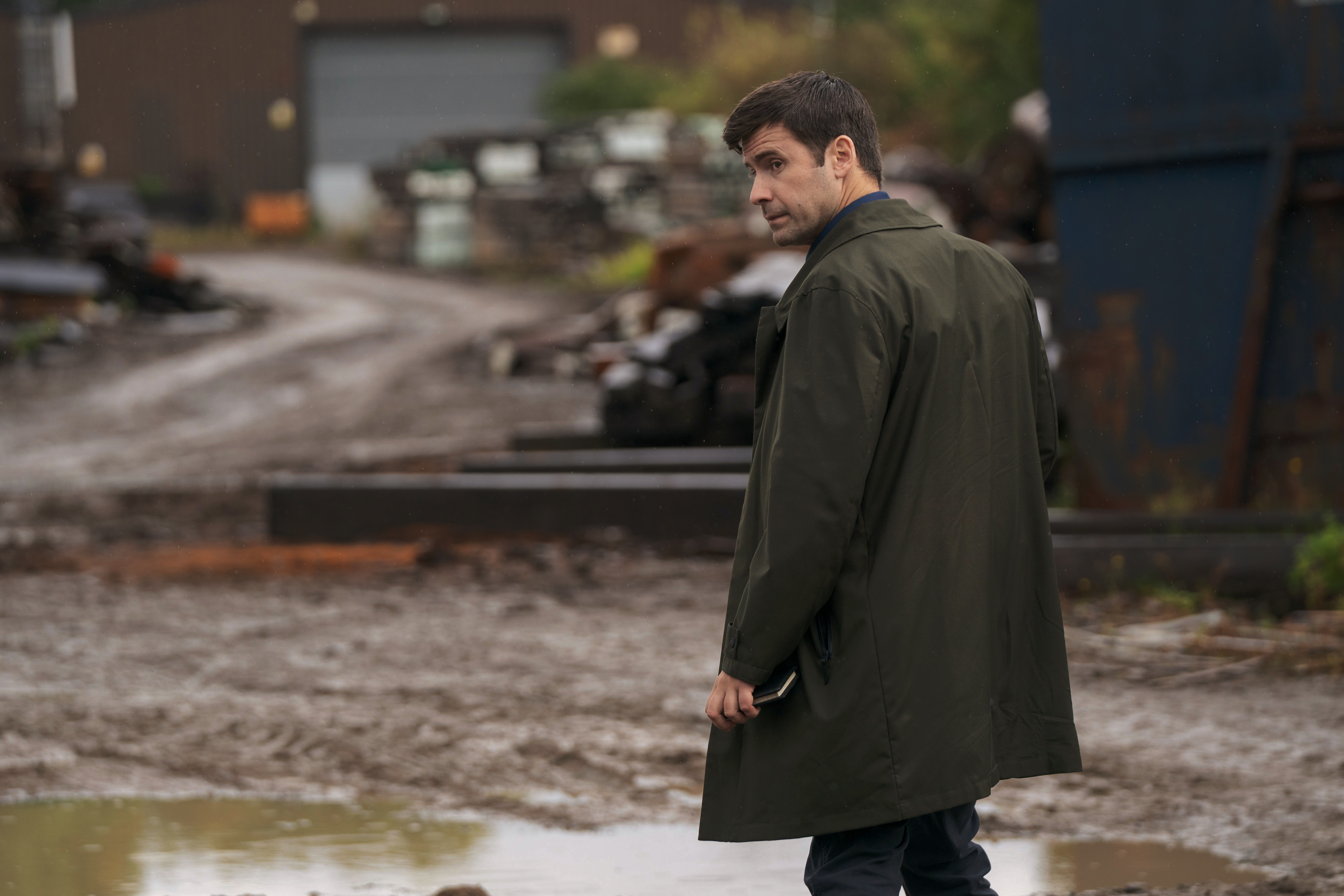 Mark Rowley as Detective Connor Crawford.