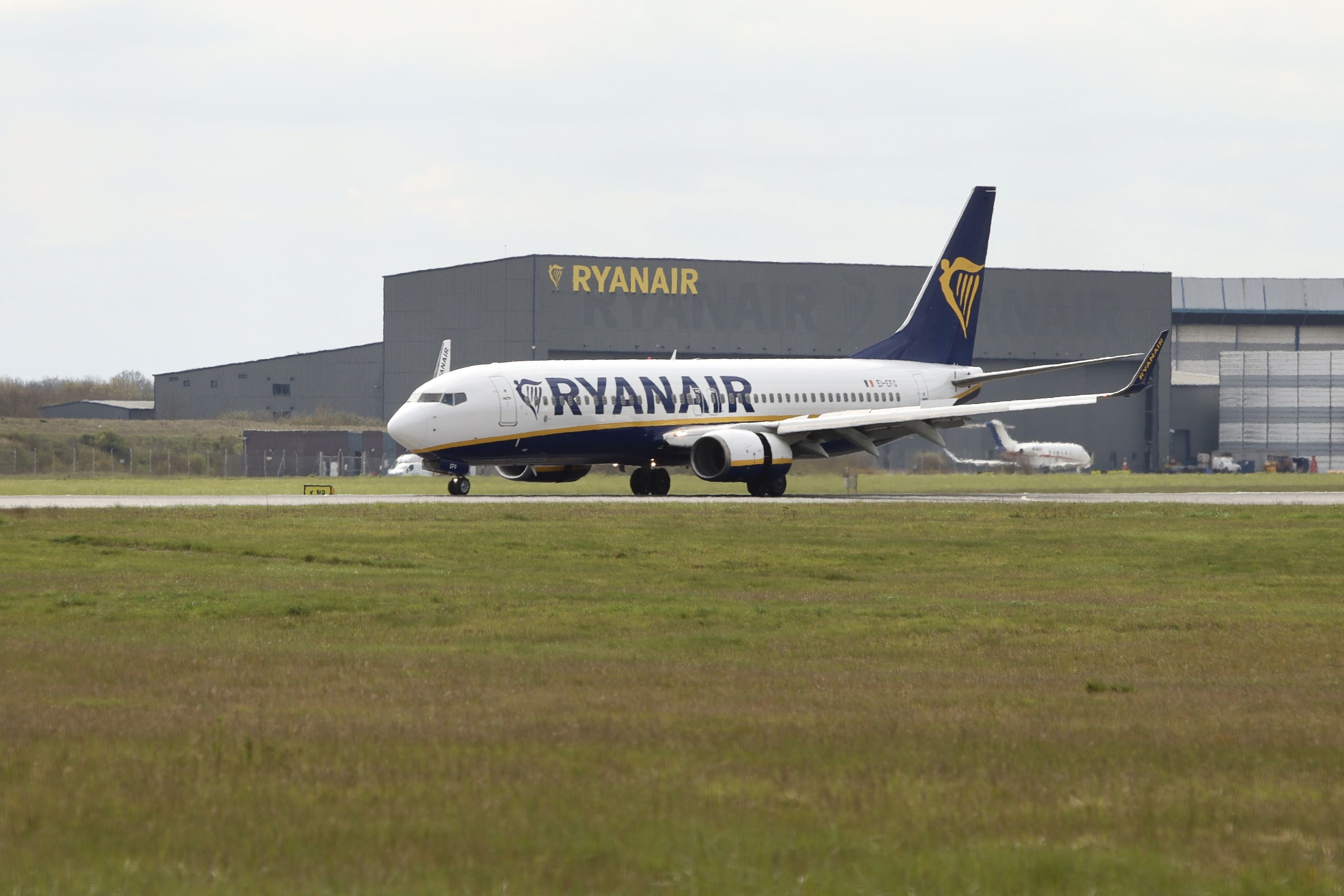 Ryanair sees fares and costs under pressure due to Iran war | STV News