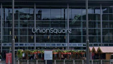 Armed officers called to Aberdeen’s Union Square after ‘man seen with knife’