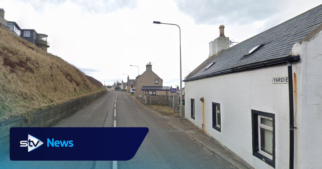 Man, 40, airlifted to hospital after car crashes into building