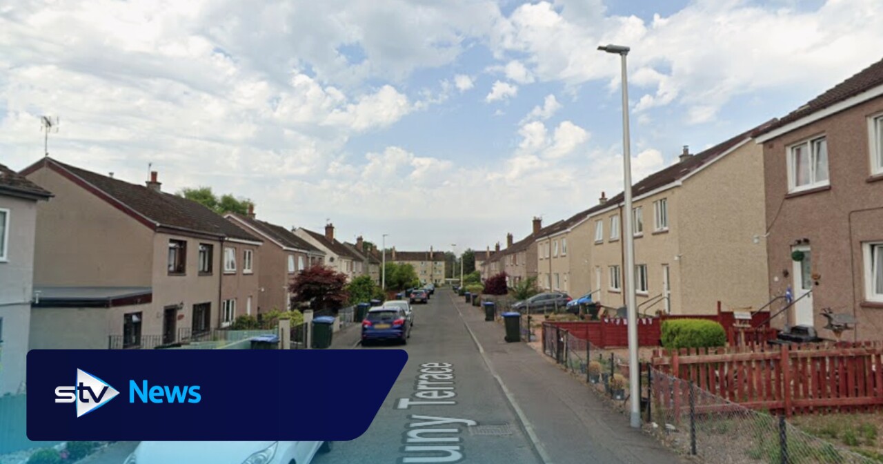 Man arrested after 32-year-old 'stabbed' in house attack