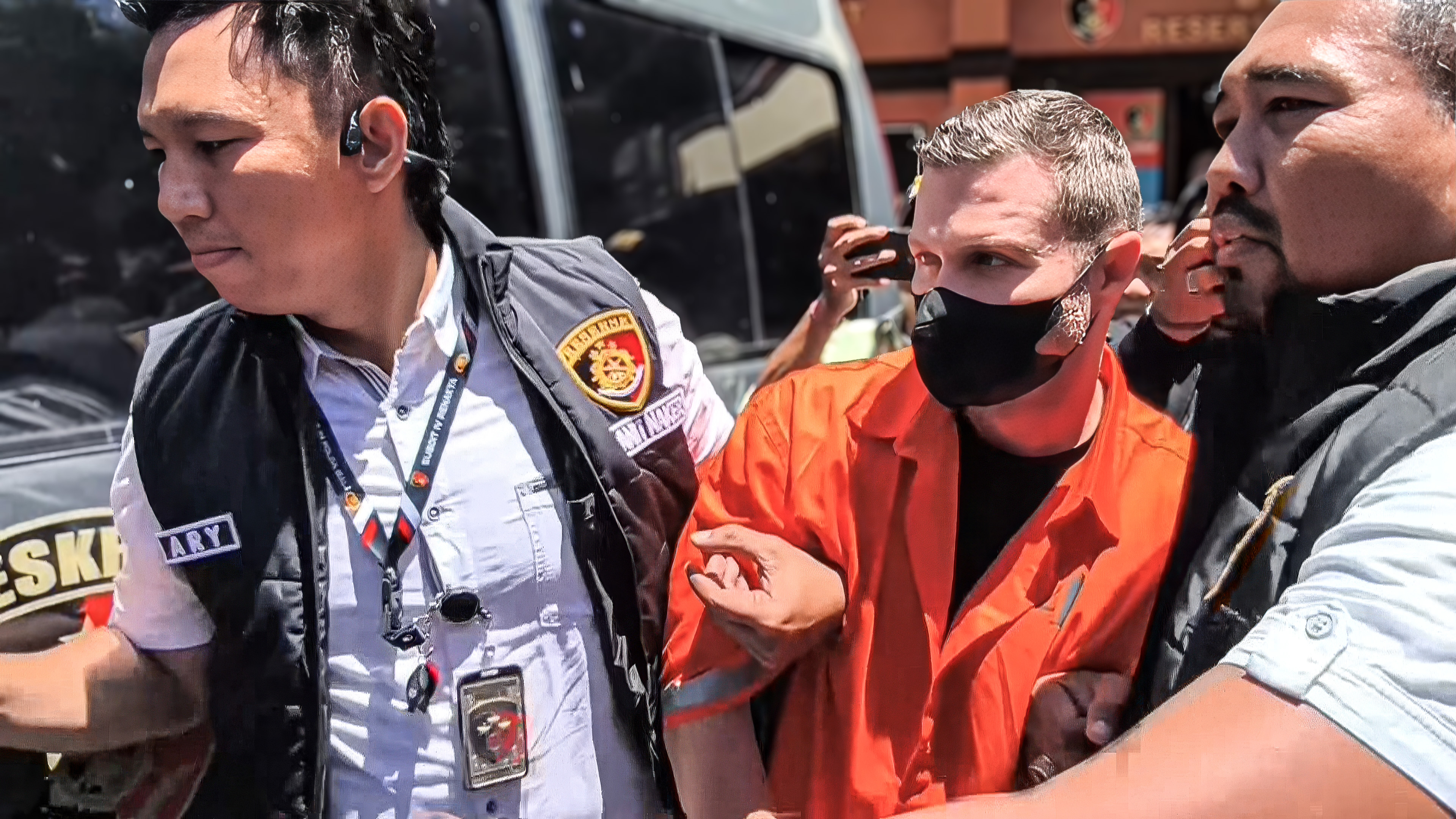 Scottish gang boss Steven Lyons was arrested in Indonesia