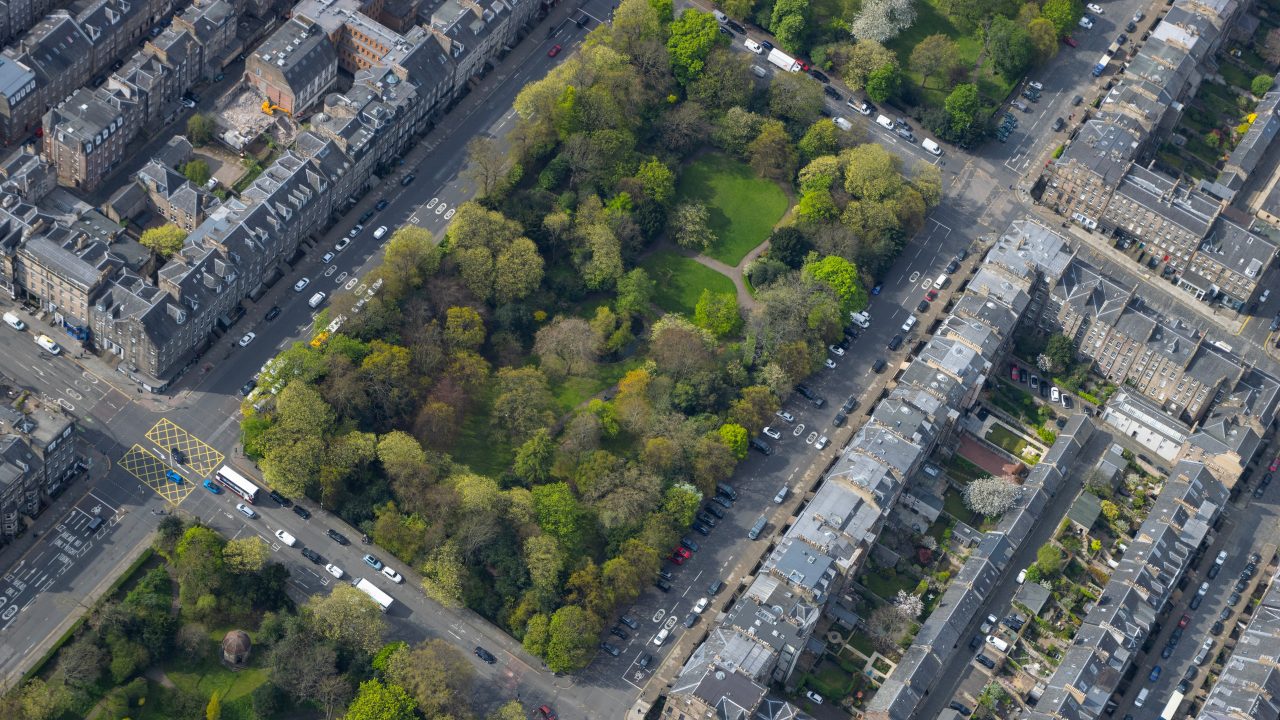 Bid to open up Edinburgh’s large private gardens t