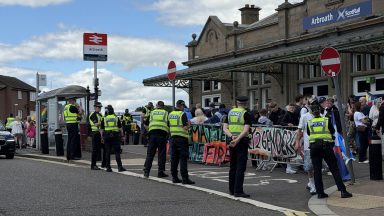 Man arrested after disorder at anti-immigration protests