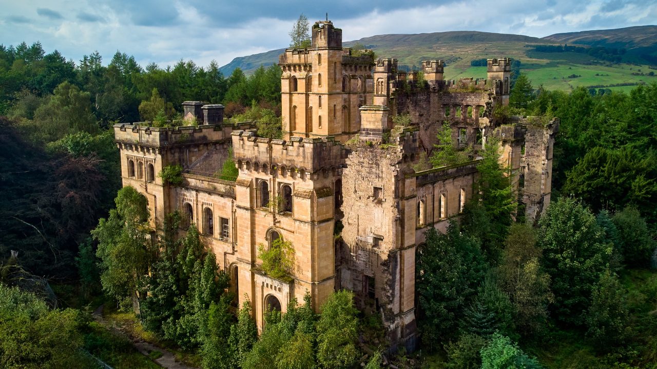 Record number of historic Scottish buildings added to risk list