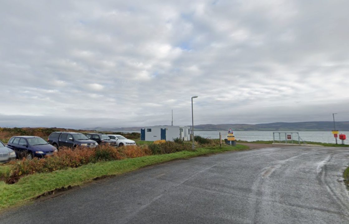 Argyll and Bute Council urged to use dimmer lights at Gigha ferry terminal car park